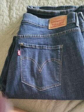 Levi's Women's Indigo Classic Bootcut  Jeans 16, W 33 L 32